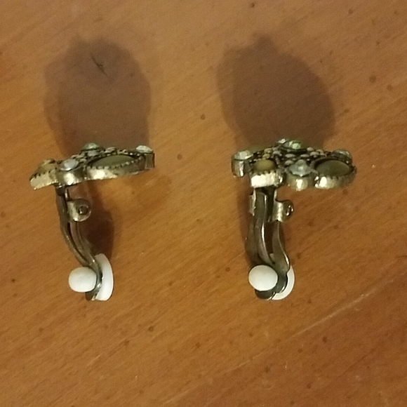 🔥🔥Green 80's clip on earrings - Picture 4 of 7